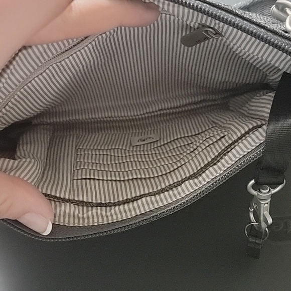 Womens Travelon Rfid Locking Purse NWOT - Picture 2 of 4